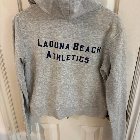 vintage early 2000s holster sweatshirt looking for best offer - Picture 4 of 4